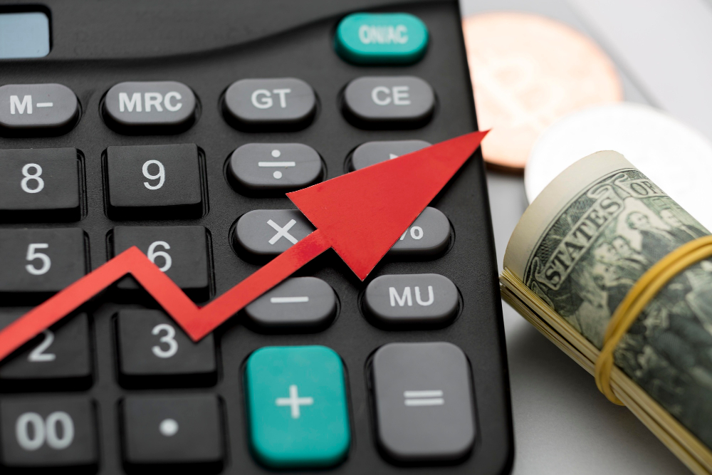 Salariul minim crește de la 1 iulie 2026: ce înseamnă pentru angajați și angajatori